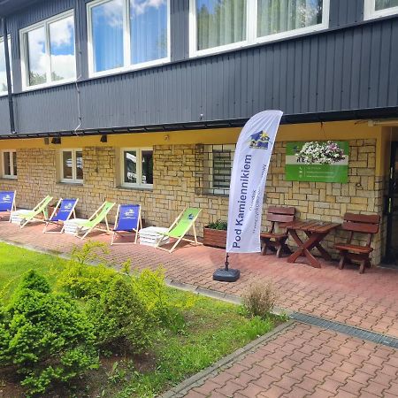 Pod Kamiennikiem Hotell Trzemesnia Exteriör bild