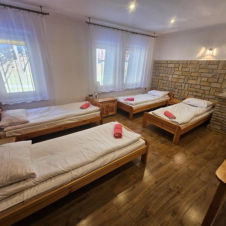 Pod Kamiennikiem Hotell Trzemesnia Exteriör bild