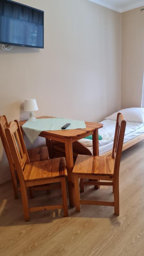 Pod Kamiennikiem Hotell Trzemesnia Exteriör bild