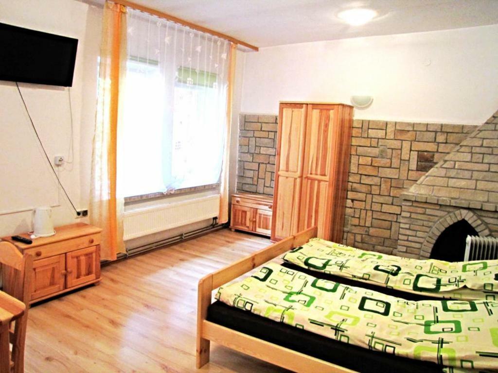 Pod Kamiennikiem Hotell Trzemesnia Exteriör bild