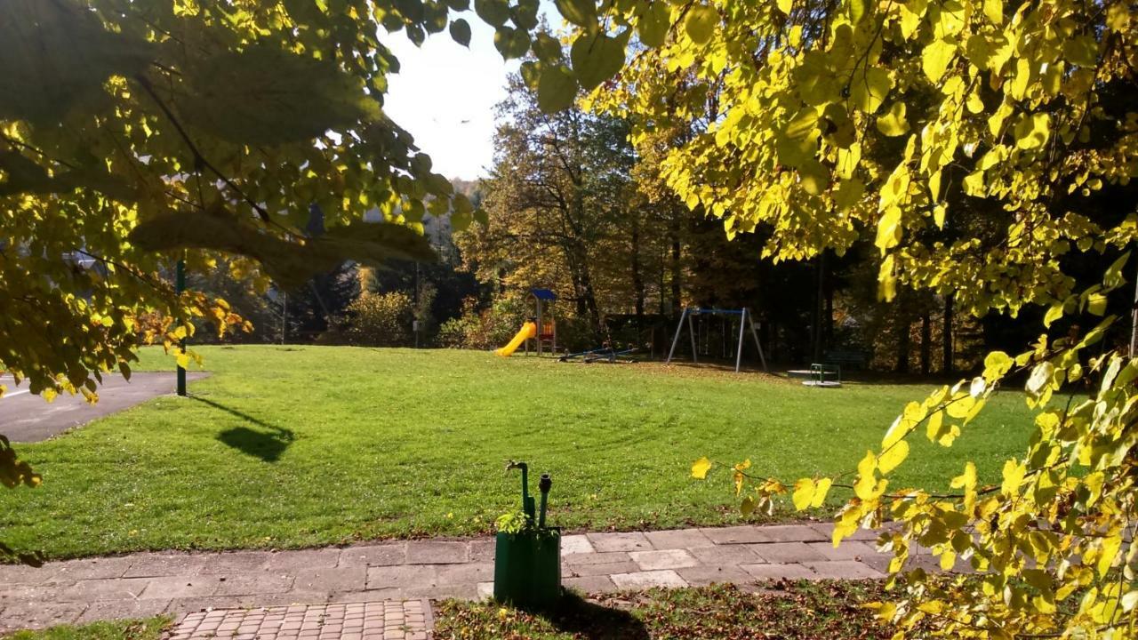 Pod Kamiennikiem Hotell Trzemesnia Exteriör bild