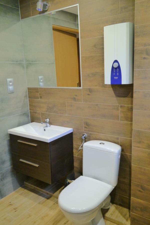 Pod Kamiennikiem Hotell Trzemesnia Exteriör bild