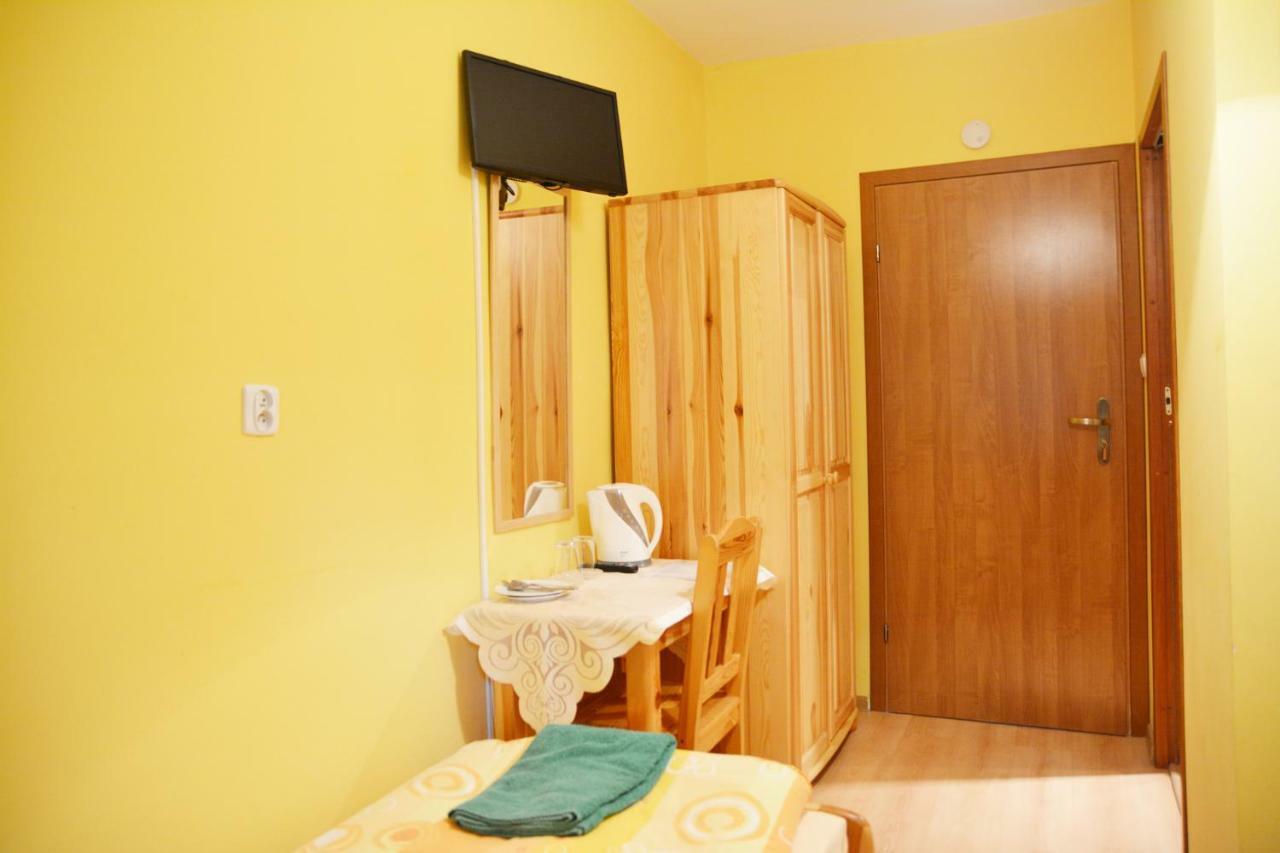 Pod Kamiennikiem Hotell Trzemesnia Exteriör bild