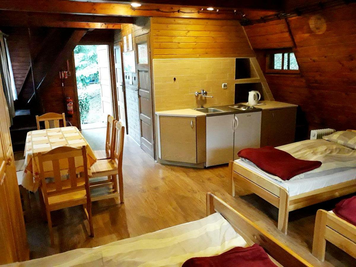 Pod Kamiennikiem Hotell Trzemesnia Exteriör bild