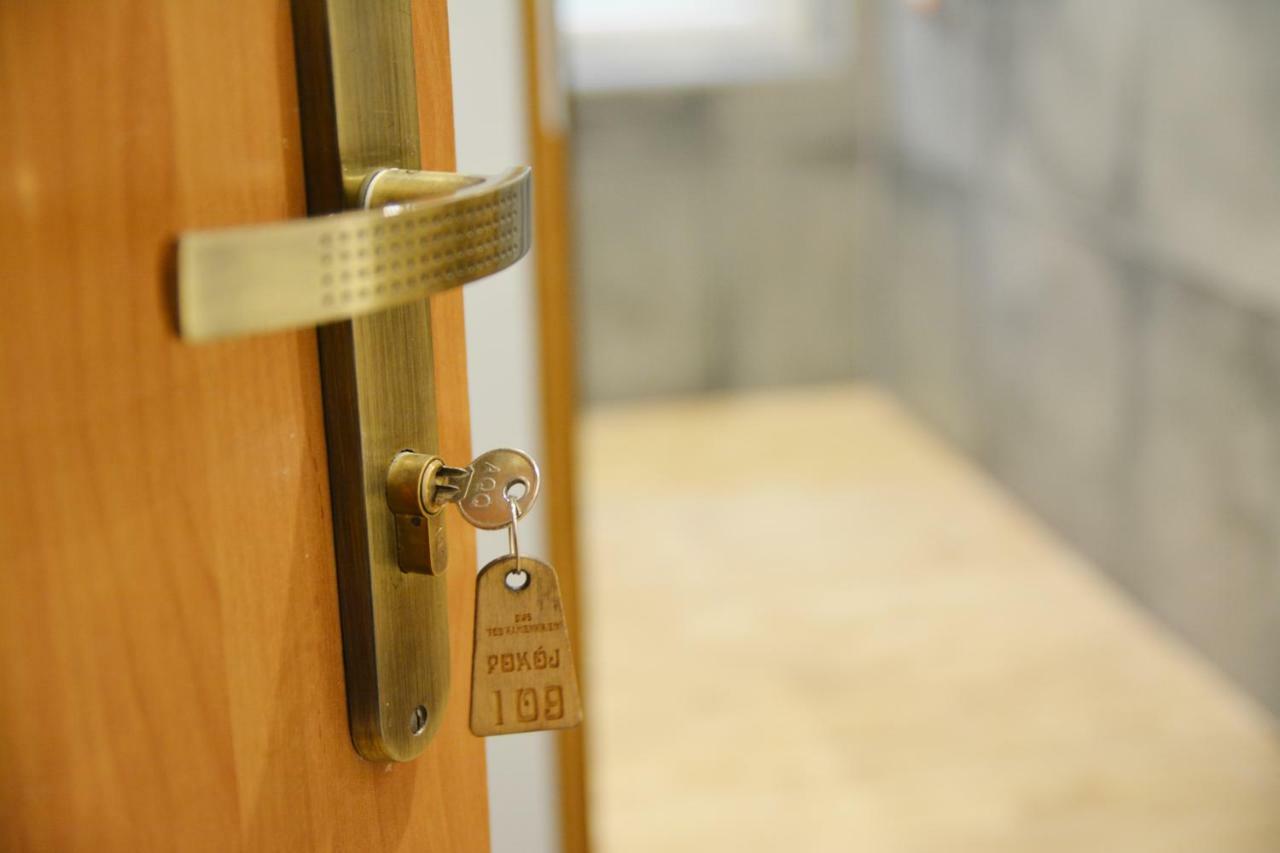 Pod Kamiennikiem Hotell Trzemesnia Exteriör bild