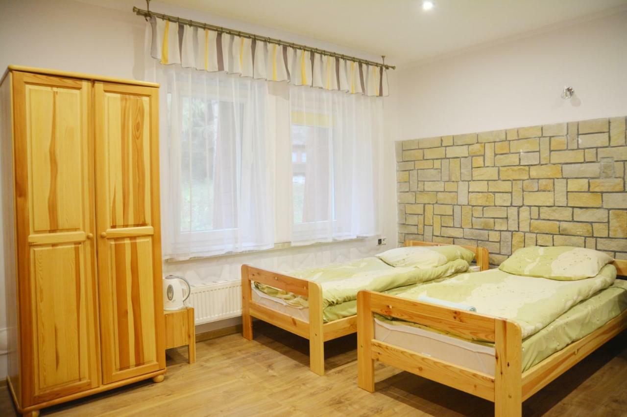 Pod Kamiennikiem Hotell Trzemesnia Exteriör bild